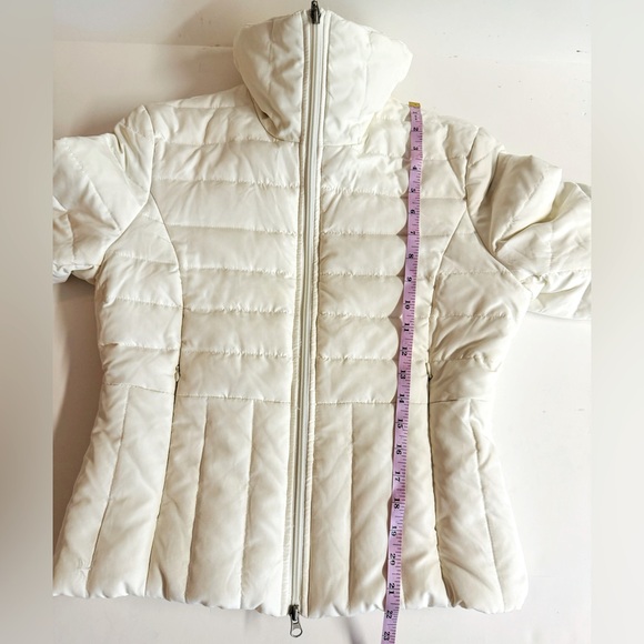 60% Down Kenneth Cole Reaction zip up cream colored puffer.Size S - Picture 8 of 9
